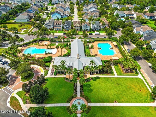 Foto del edificio - 429 Pelican Pointe Rd