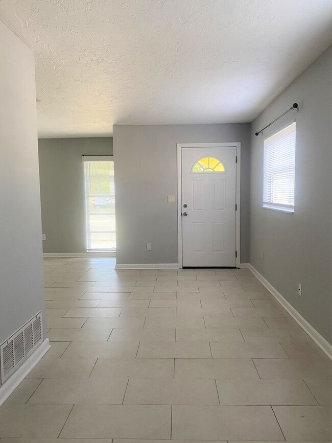 Building Photo - 5219 17th Ave S