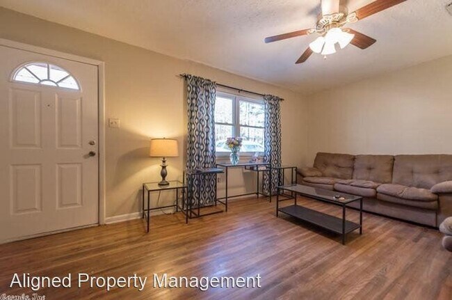Building Photo - 3 br, 1 bath House - 1016 Kiehl