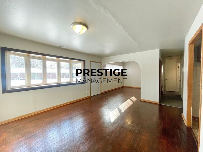 Building Photo - 2232 Whitcomb St