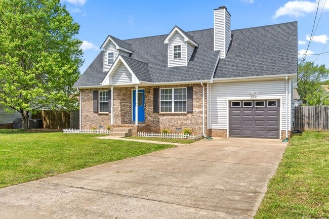 Building Photo - 1235 Crystal Dr