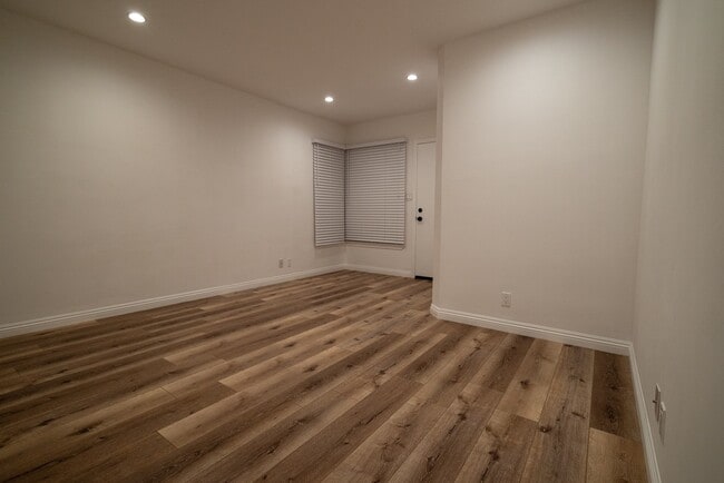 Building Photo - 4272 Elenda St