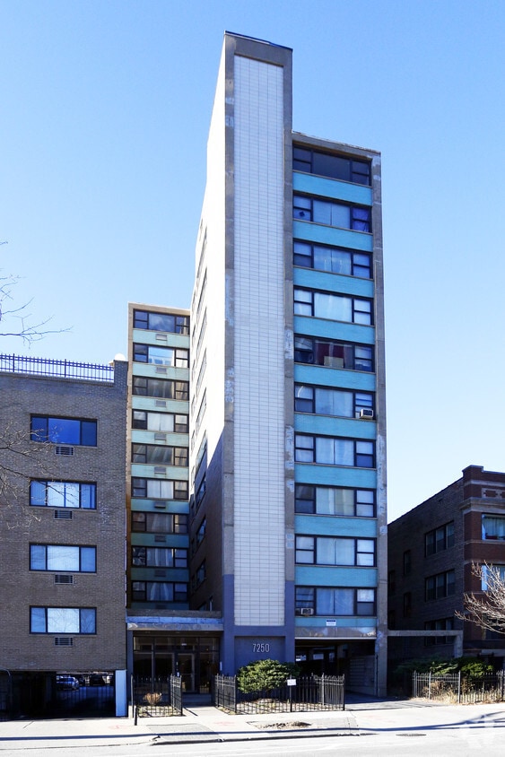 Building Photo - 7250 S South Shore Dr