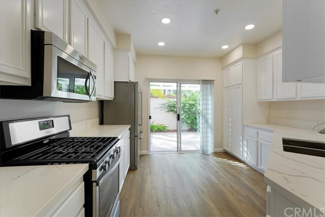 Primary Photo - 12655 Doral