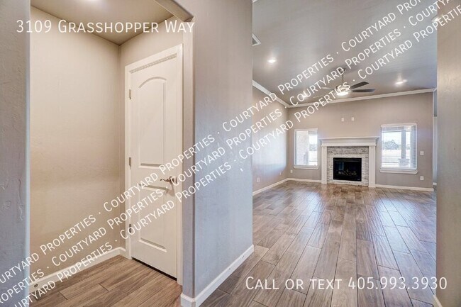 Foto del edificio - 3109 Grasshopper Wy