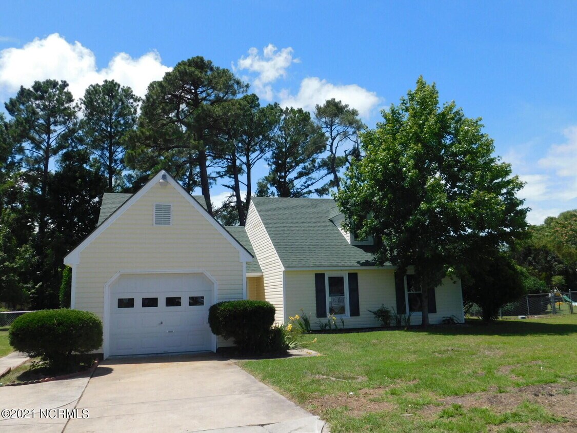 Foto principal - 287 McCotter Blvd