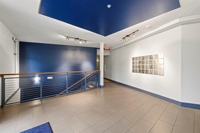Building Photo - 1320 Robert Browning St