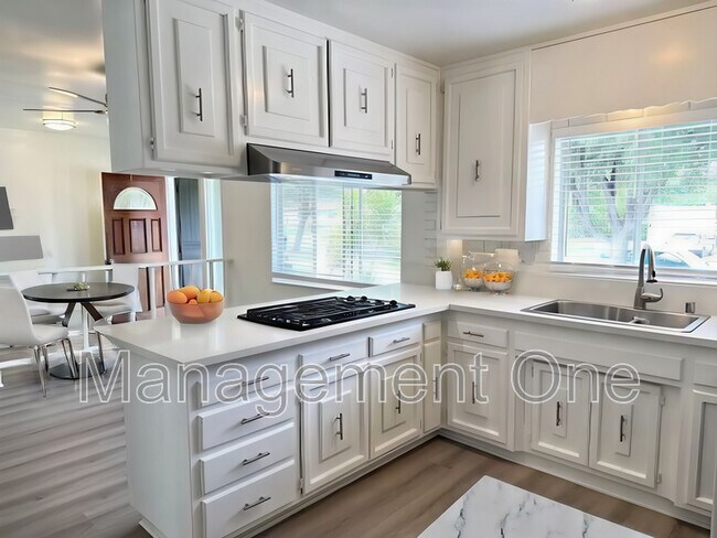 Foto del edificio - 2931 Ronald St