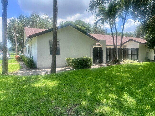Foto del edificio - 23343 SW 54th Way