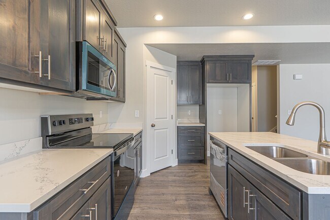 Building Photo - 2205 S 1120 W
