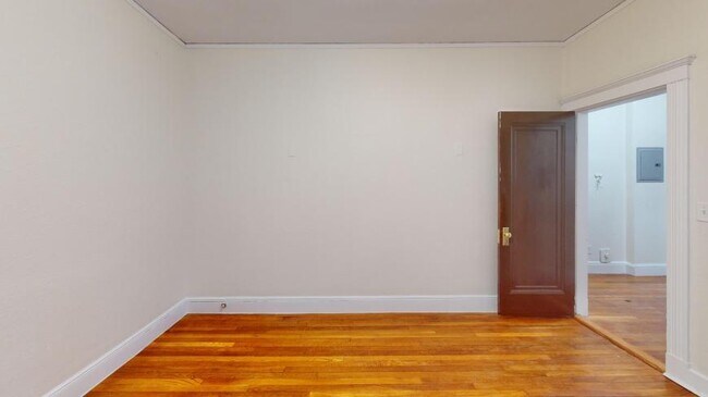 Building Photo - 1 bedroom in Boston MA 02135
