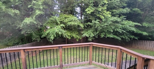 Foto del edificio - 13223 Nickleson Dr