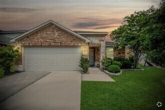 Building Photo - 5710 Camelia Evergreen Ln