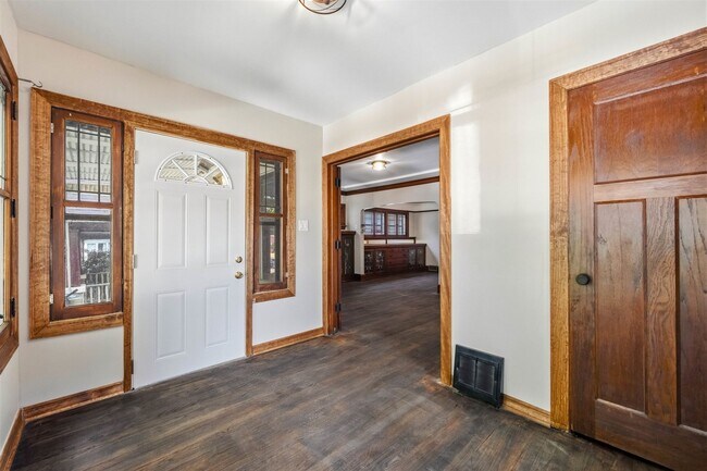 Foto del edificio - 2419 N 53rd St