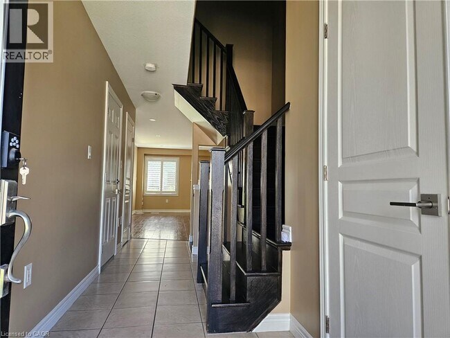 Building Photo - 91 Chamomile Dr