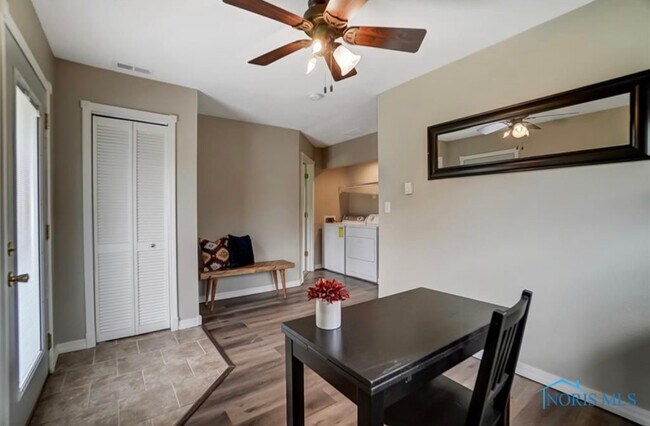 Perfect work from home office space - 2114 Jennifer Ln