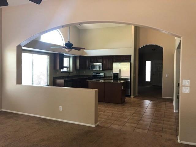 Foto del edificio - 2352 S 162nd Ln