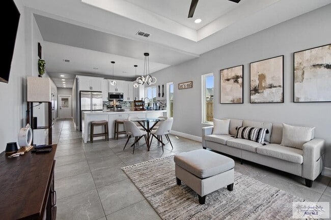 Building Photo - 1509 Strawberry Cir