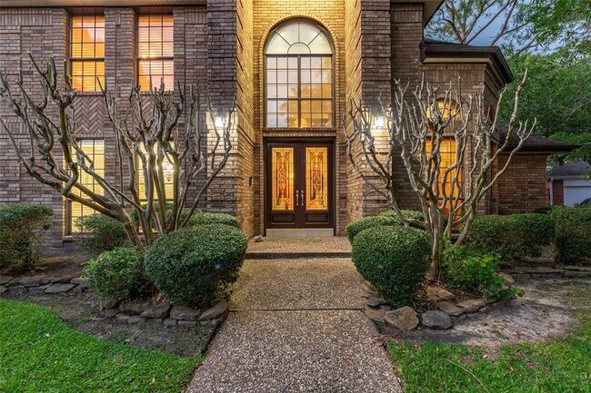 Foto del edificio - 15707 Pinewood Cove Dr