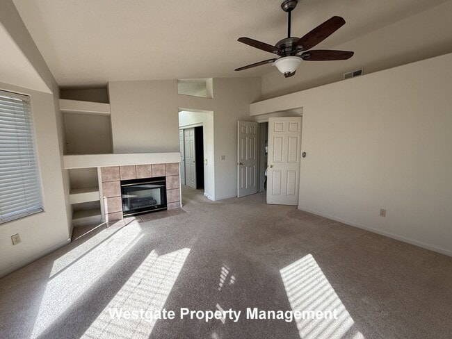 Building Photo - 545 Almanor St