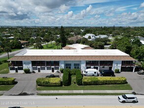 Building Photo - 1318 S Miramar Ave