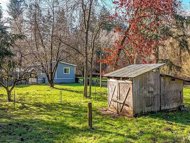 Building Photo - 12343 Shadowbrook Dr SW