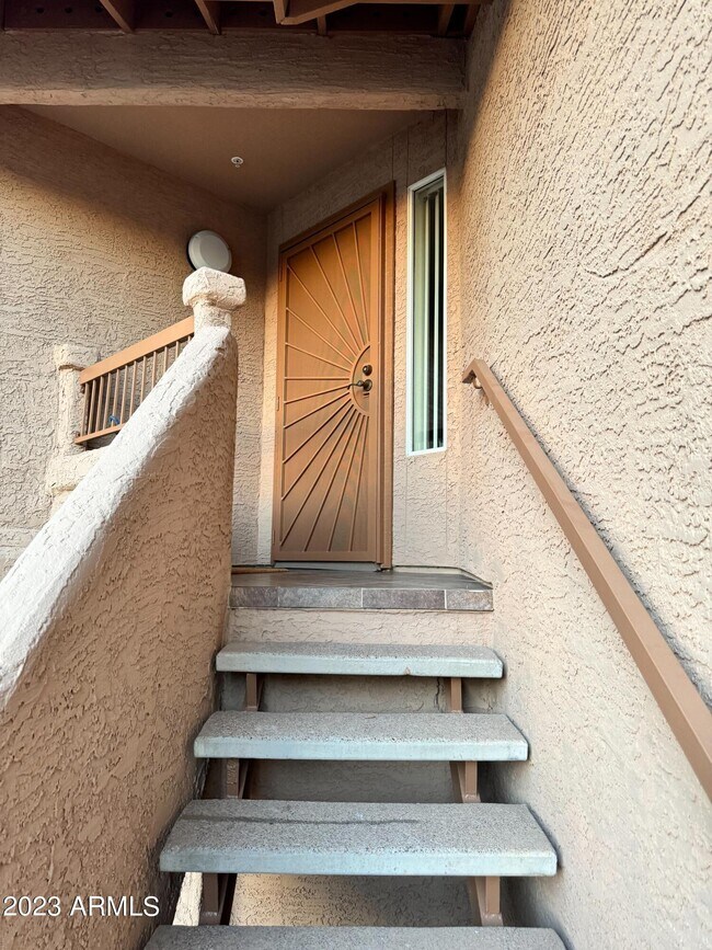 Foto del edificio - 9721 N 95th St
