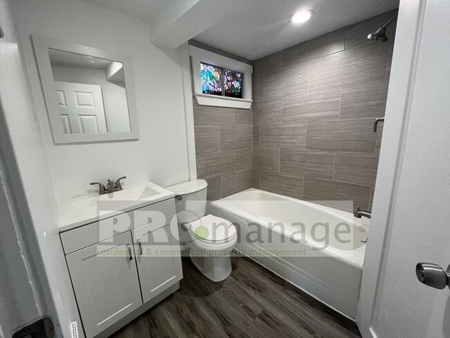 Foto del edificio - 160 W 14th St