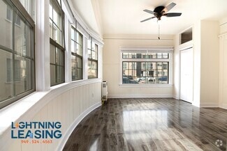 Building Photo - 1732-1733 Wilton Pl