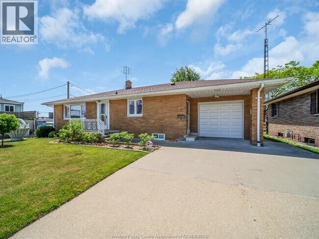 Photo du bâtiment - 4 Pulford Ave