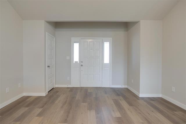 Building Photo - 305 Bentley Dr
