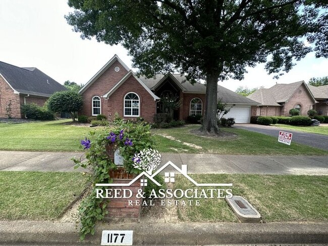 Building Photo - Nice 3 Bedroom in Collierville!