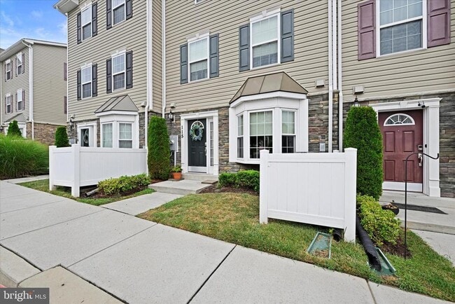 Building Photo - 1820 Cassandra Dr