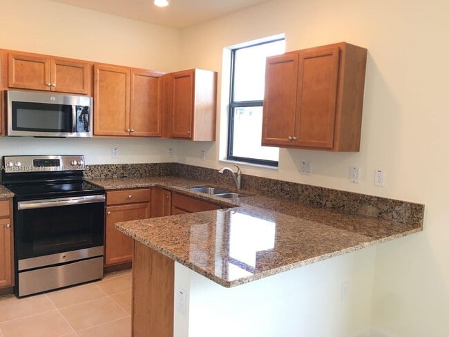 Foto del edificio - 3331 W 94th Terrace