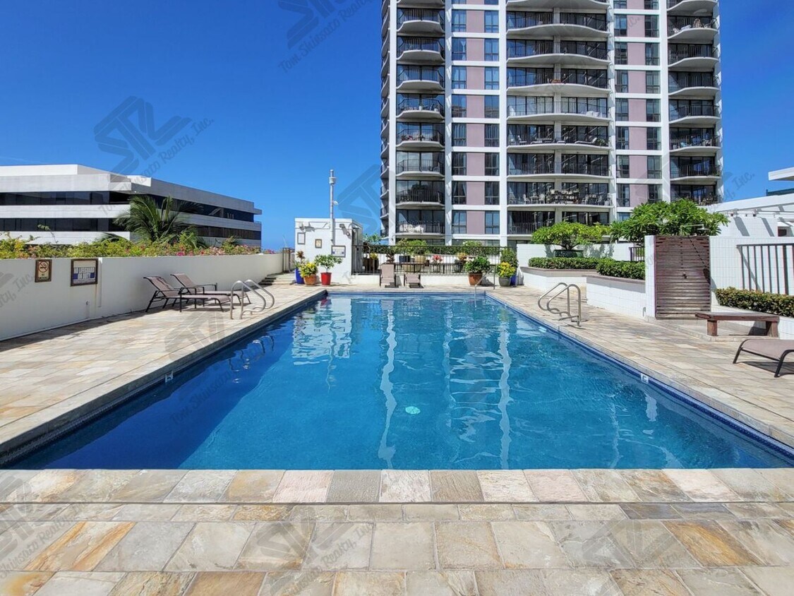 Primary Photo - 2BR / 2Bath / 1Pkg - Harbor Square - Utili...