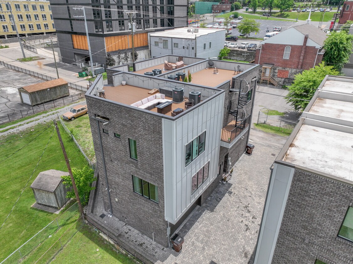 Photo - 106 N 8th St (Nashville, TN)