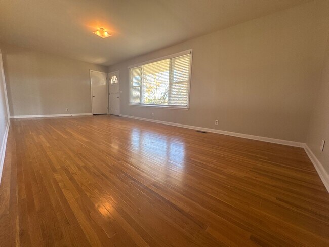 Foto del edificio - Spacious Ranch-Style Living on 1.5 Acres –...