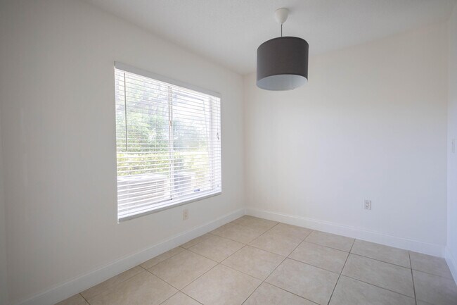 Foto del edificio - 815 Boynton Beach Blvd