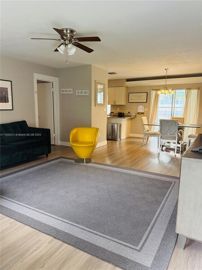 Foto del edificio - 2350 NW 63rd Terrace