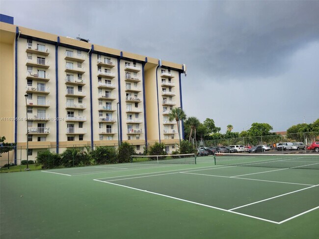 Building Photo - 4550 NW 9th St