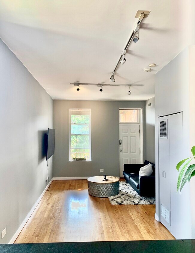 Foto principal - 1409 W Superior St