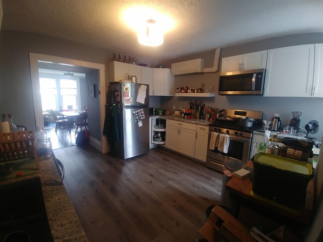 Foto del edificio - 318 Somerville Ave
