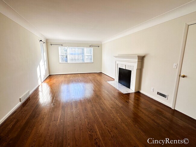 Foto del edificio - 3321 Mowbray Ln