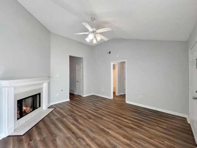 Foto del edificio - 9136 Kaitlyn Dr S