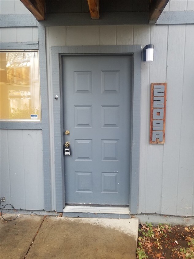 Primary Photo - 2209 Kietzke Ln
