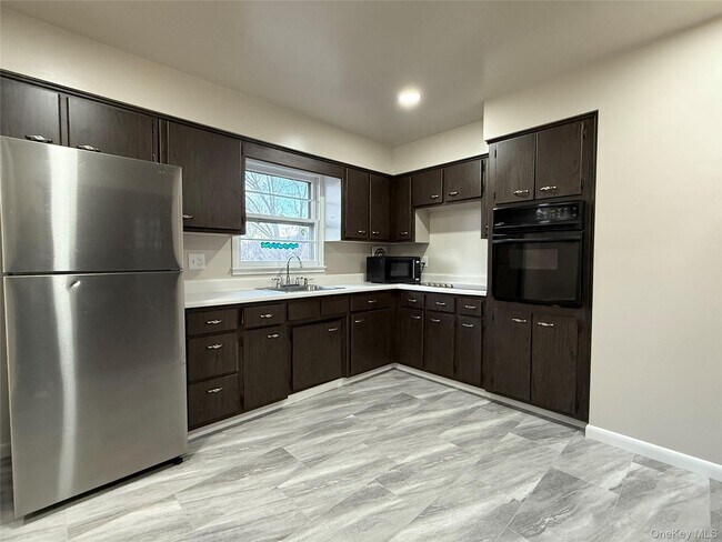 Foto del edificio - 16 Highview Dr