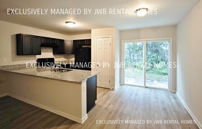 Foto del edificio - 7820 Playschool Ln