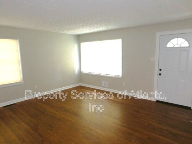 Foto del edificio - 1170 Baker Ln