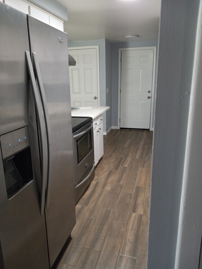 Foto del edificio - 6508 S Englewood Ave