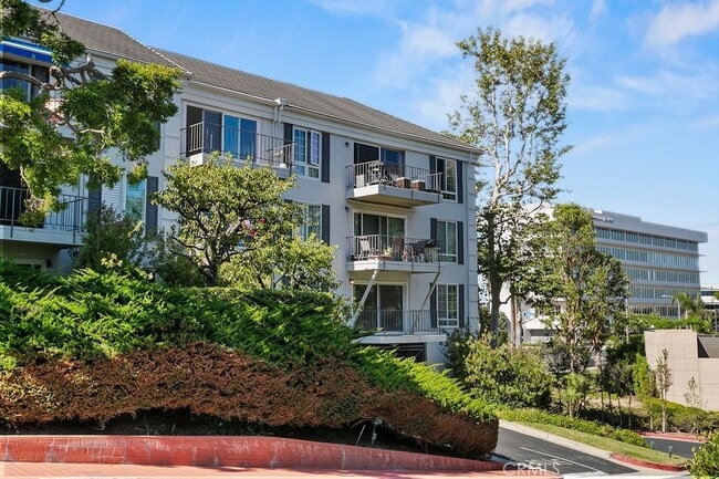 Foto del edificio - 200 McNeil Ln
